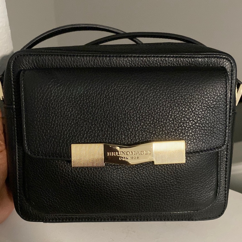 Bruno Magli Leather Camera Purse Crossbody VGUC